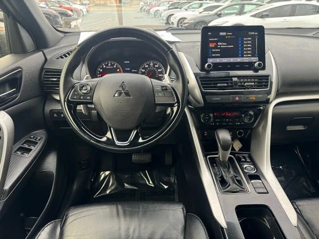 2022 Mitsubishi Eclipse Cross - Image 12 of 19