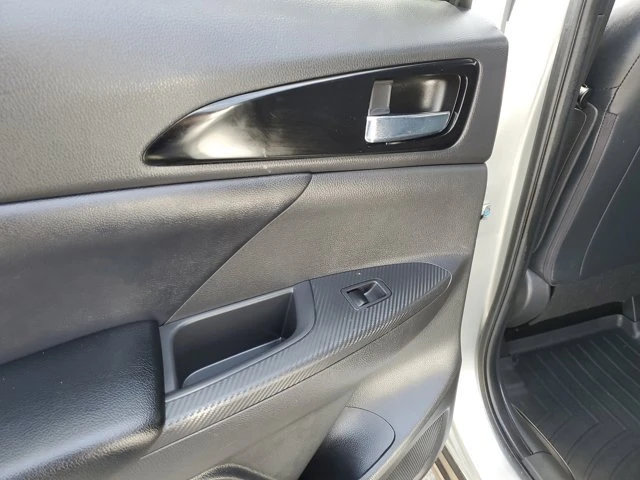 2022 Mitsubishi Eclipse Cross - Image 10 of 20