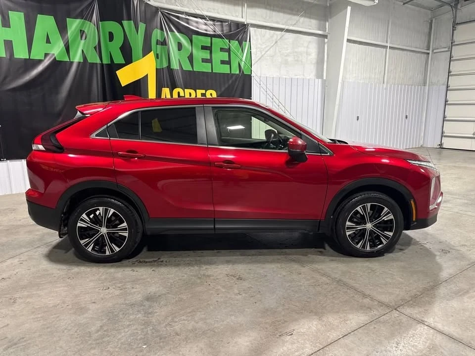 2022 Mitsubishi Eclipse Cross - Image 3 of 19