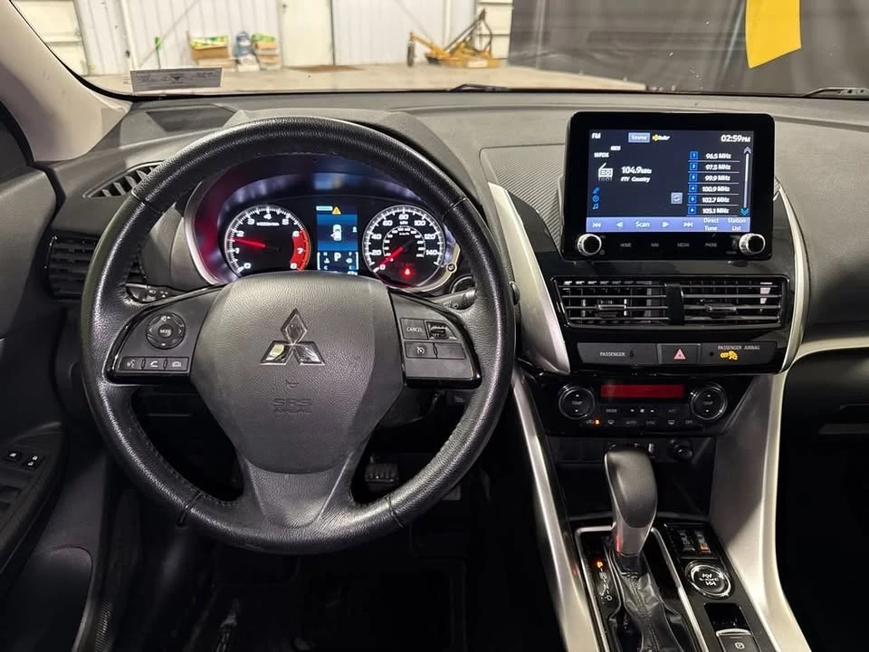 2022 Mitsubishi Eclipse Cross - Image 12 of 19