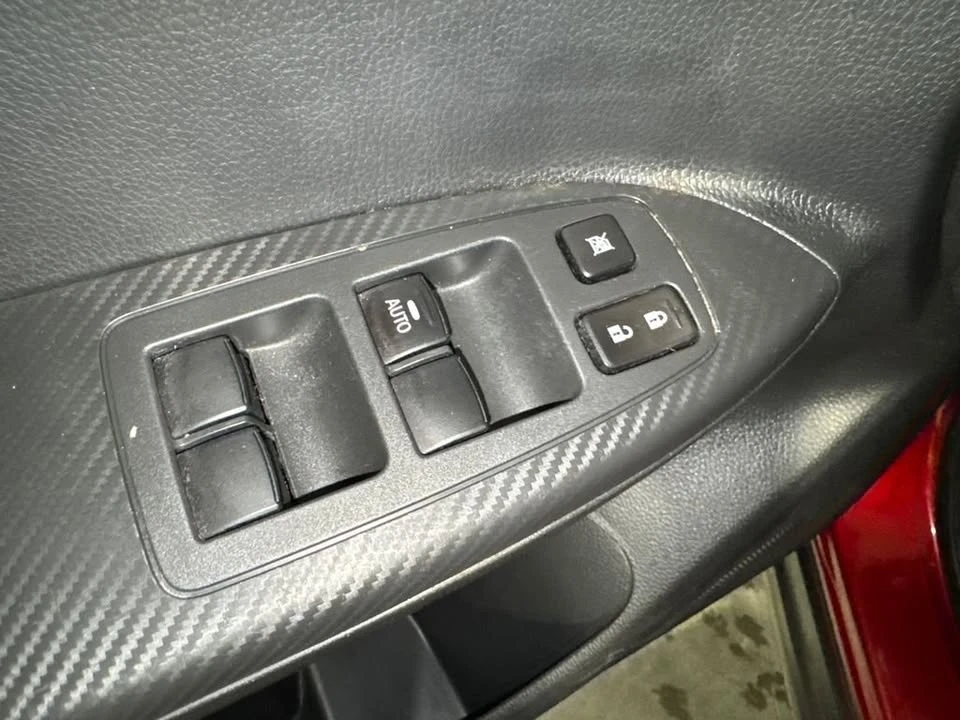 2022 Mitsubishi Eclipse Cross - Image 14 of 19