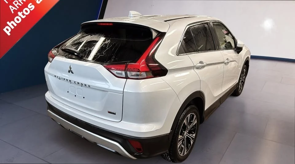 2022 Mitsubishi Eclipse Cross - Image 2 of 4