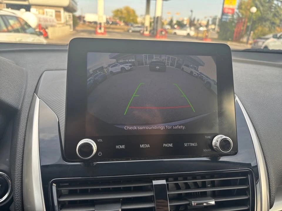 2022 Mitsubishi Eclipse Cross - Image 16 of 19