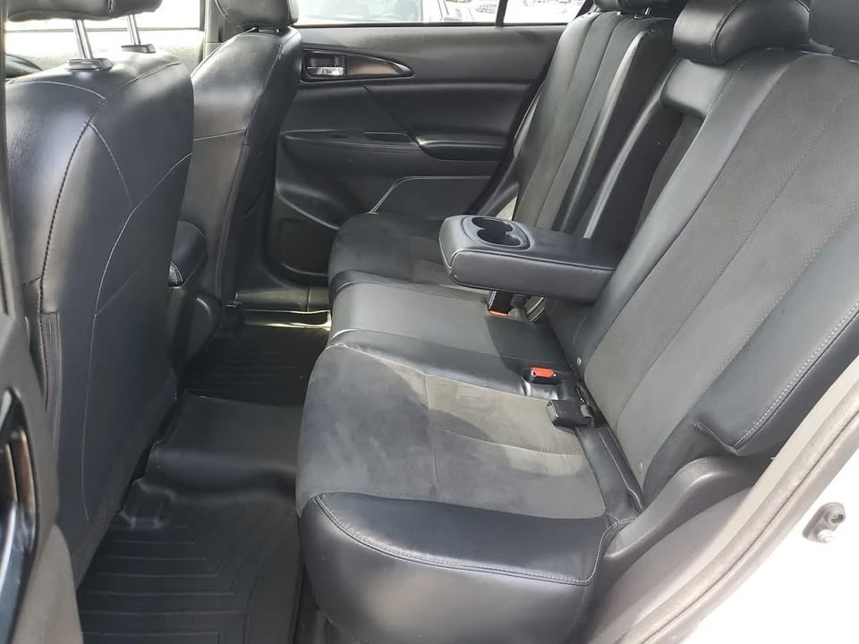 2022 Mitsubishi Eclipse Cross - Image 10 of 19