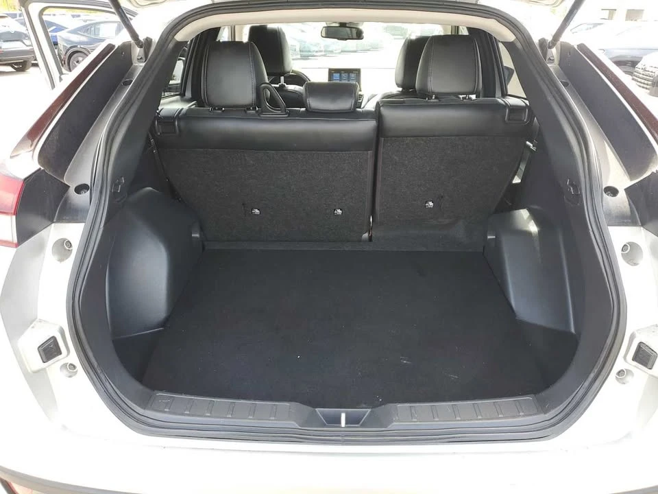 2022 Mitsubishi Eclipse Cross - Image 7 of 19