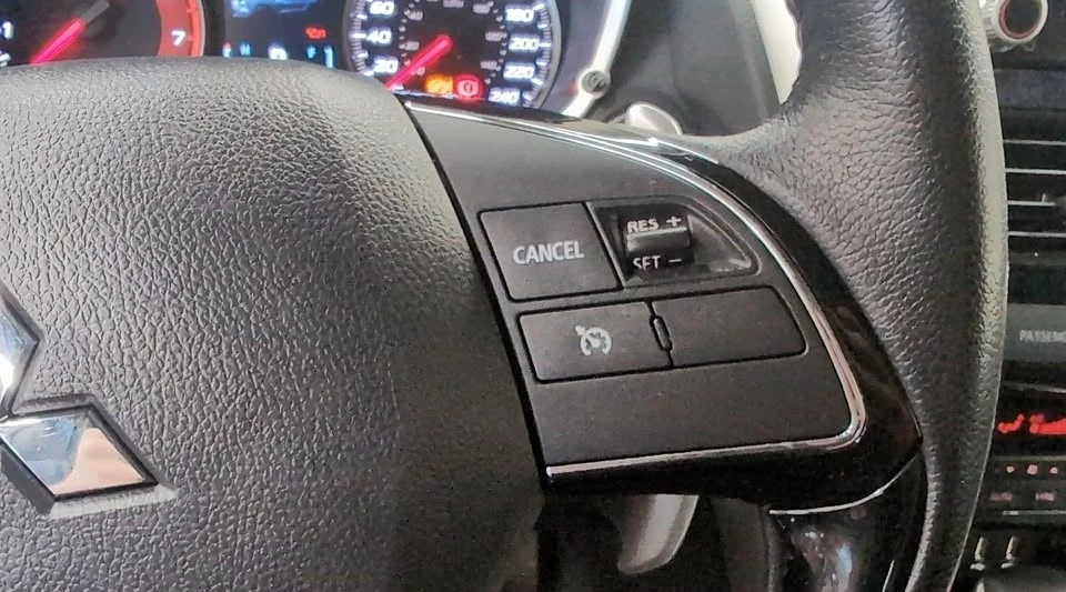 2022 Mitsubishi Eclipse Cross - Image 12 of 12