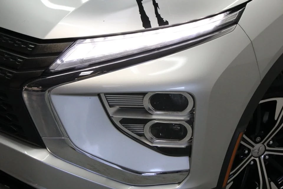 2022 Mitsubishi Eclipse Cross - Image 2 of 2