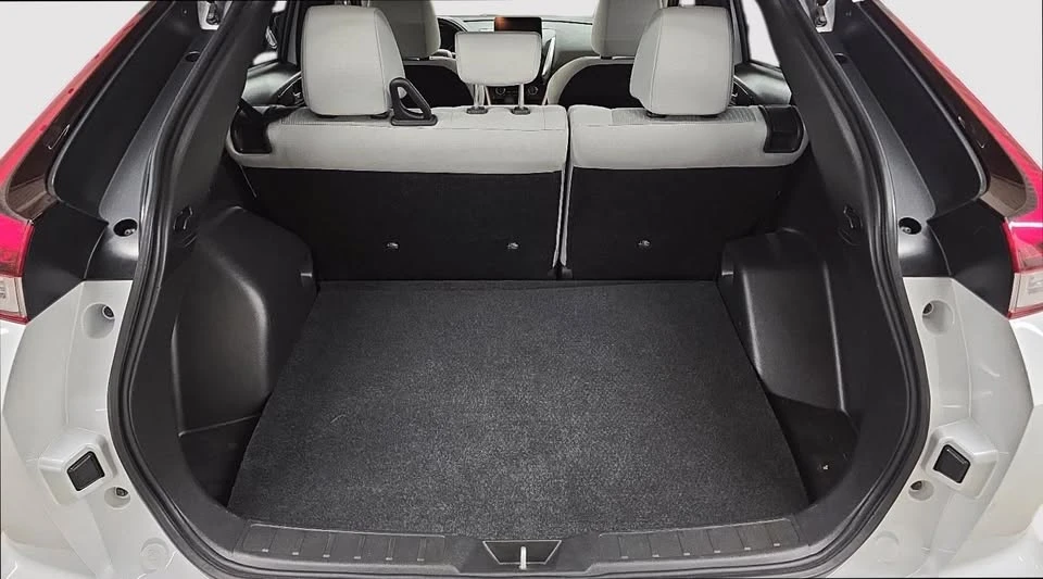 2022 Mitsubishi Eclipse Cross - Image 4 of 14