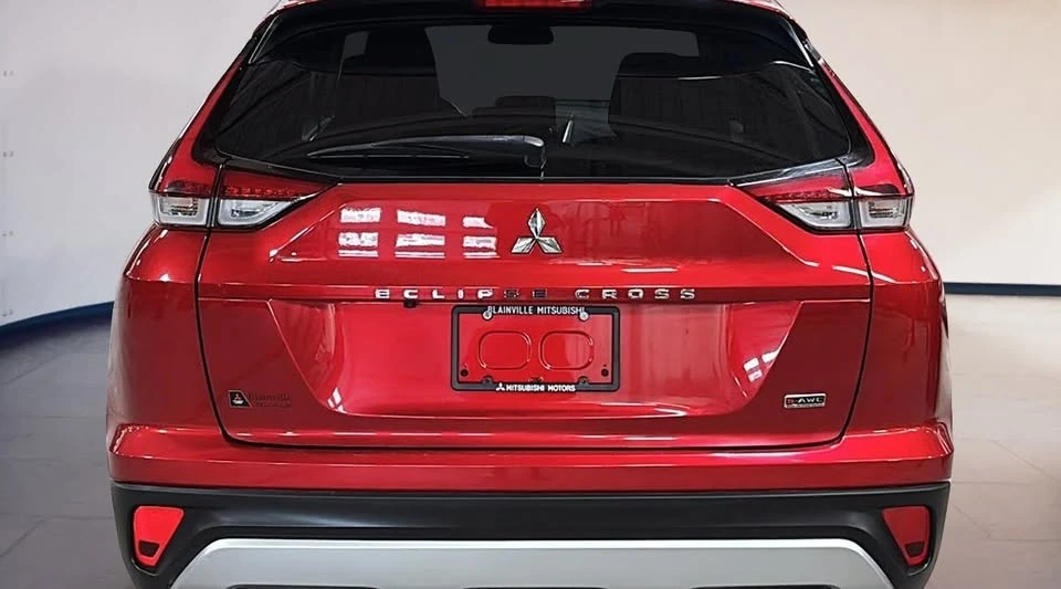 2022 Mitsubishi Eclipse Cross - Image 4 of 20