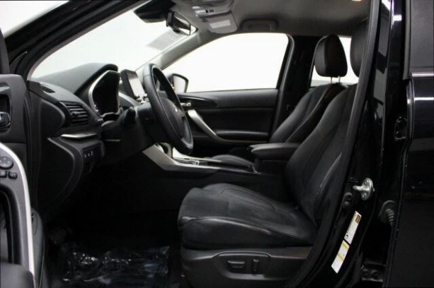 2022 Mitsubishi Eclipse Cross - Image 7 of 20