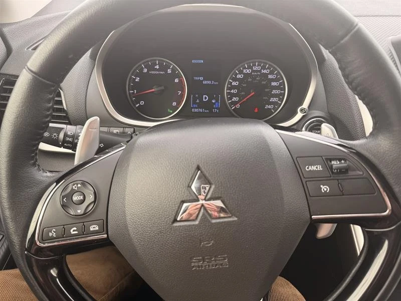 2022 Mitsubishi Eclipse Cross - Image 14 of 14