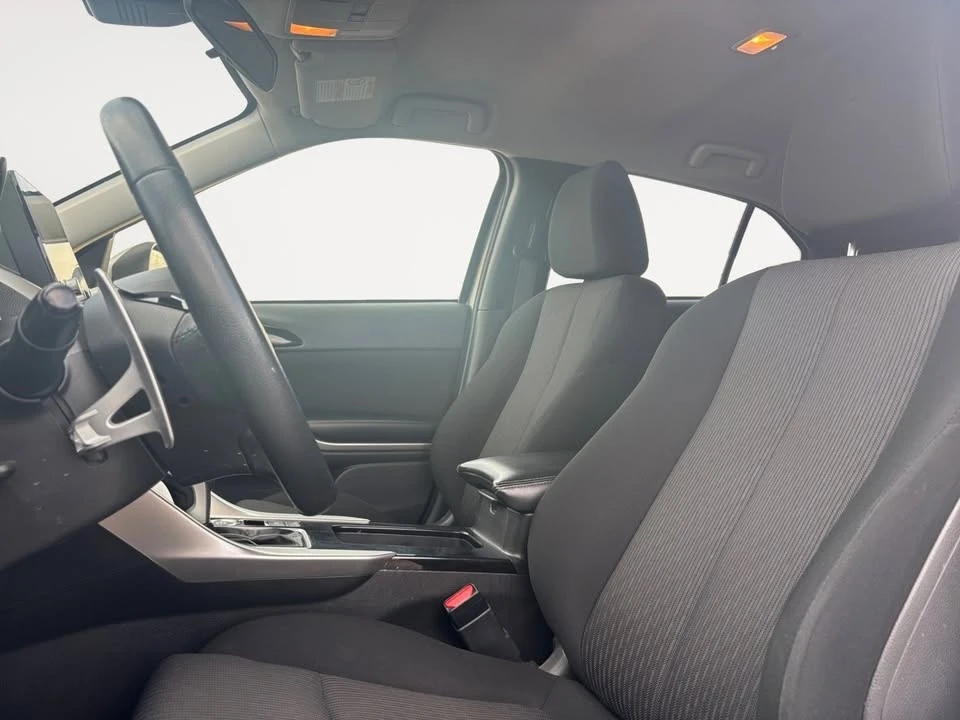 2022 Mitsubishi Eclipse Cross - Image 9 of 20
