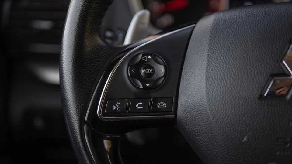2022 Mitsubishi Eclipse Cross - Image 9 of 12