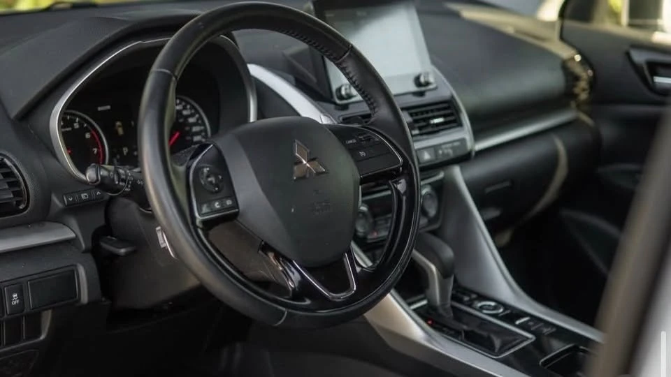 2022 Mitsubishi Eclipse Cross - Image 6 of 12