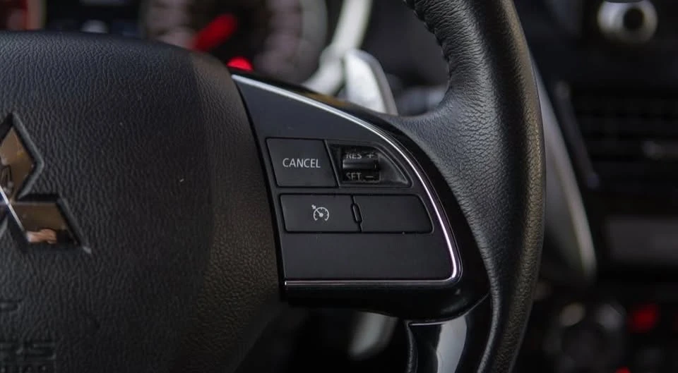 2022 Mitsubishi Eclipse Cross - Image 10 of 12