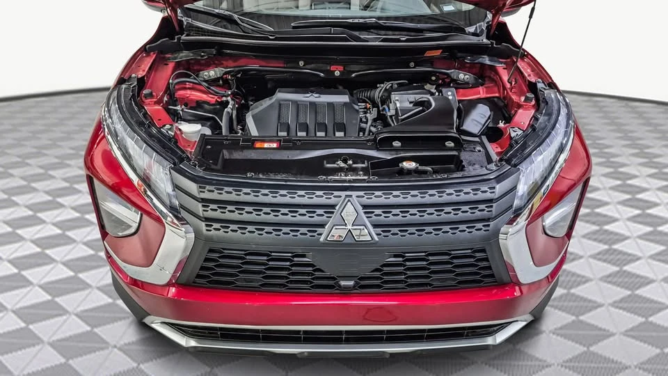 2022 Mitsubishi Eclipse Cross - Image 16 of 18