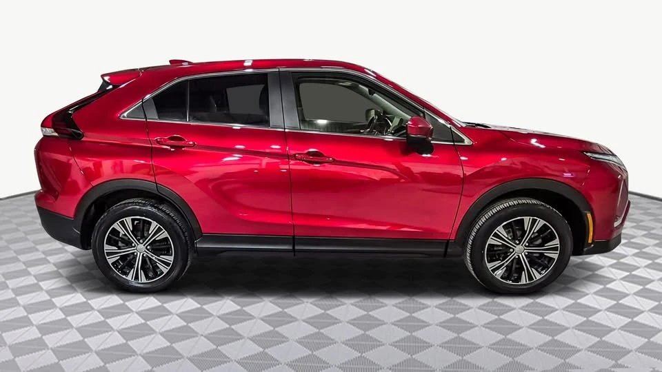 2022 Mitsubishi Eclipse Cross - Image 5 of 18