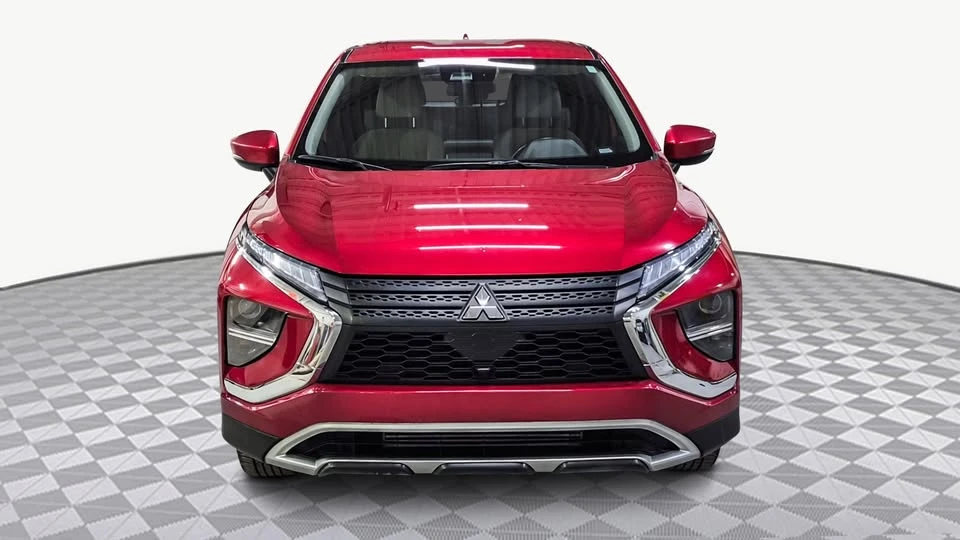 2022 Mitsubishi Eclipse Cross - Image 2 of 18