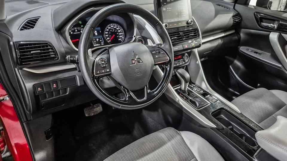2022 Mitsubishi Eclipse Cross - Image 6 of 18