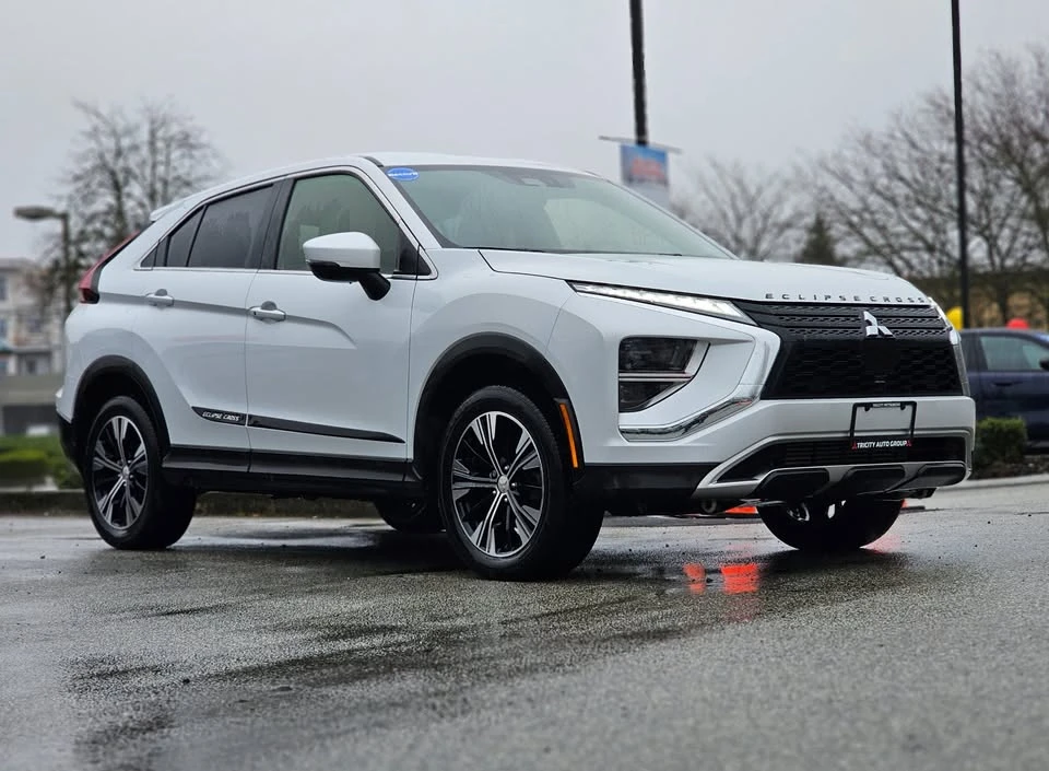 2022 Mitsubishi Eclipse Cross - Image 4 of 20