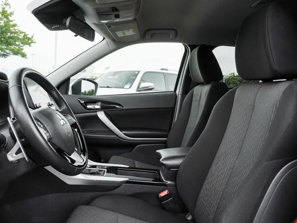 2022 Mitsubishi Eclipse Cross - Image 4 of 6