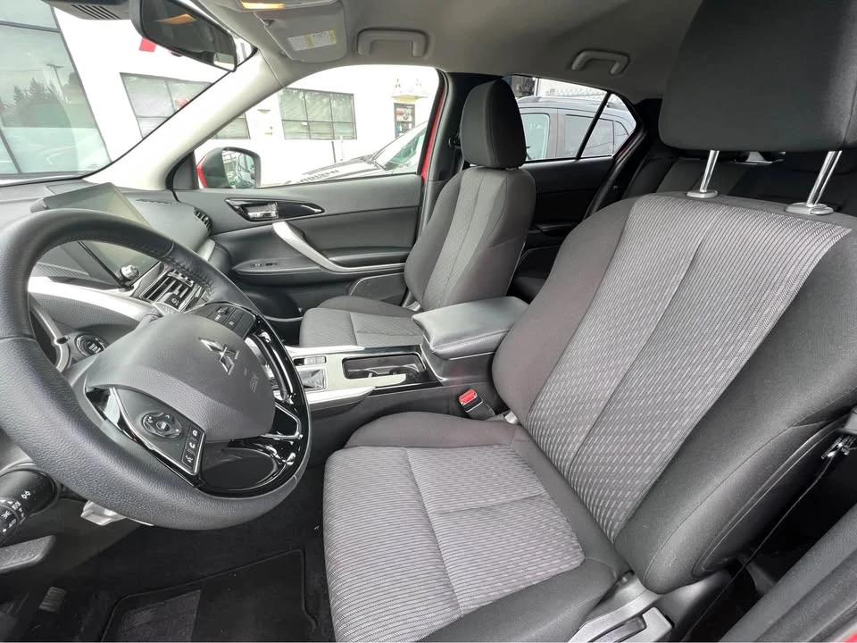 2022 Mitsubishi Eclipse Cross - Image 6 of 12