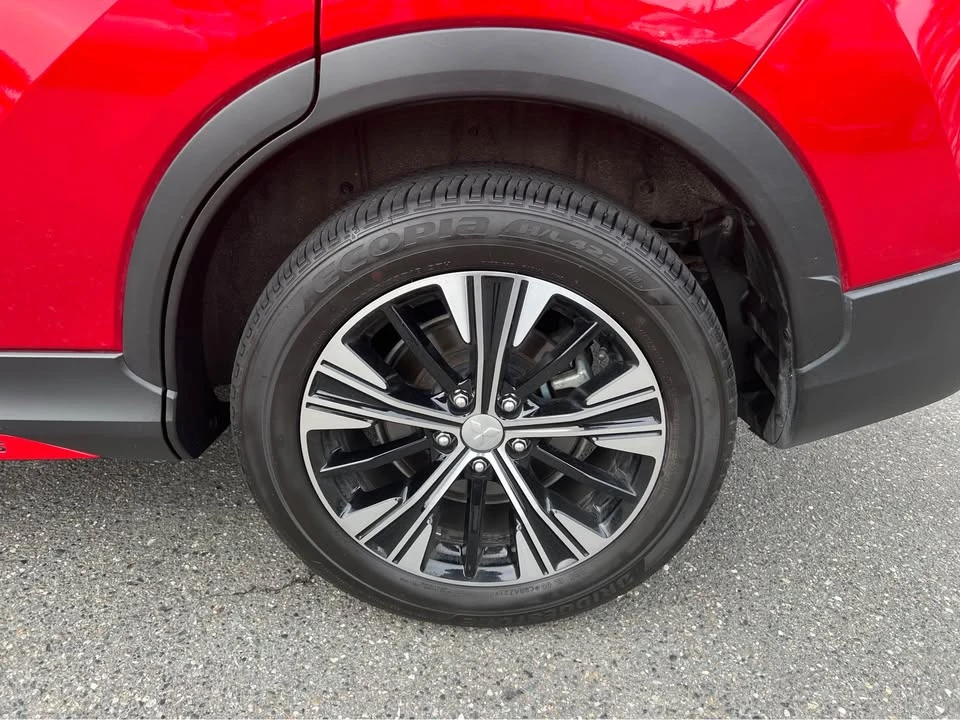 2022 Mitsubishi Eclipse Cross - Image 12 of 12