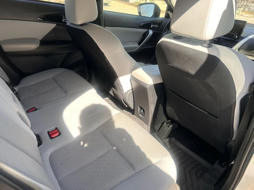 2022 Mitsubishi Eclipse Cross - Image 7 of 10