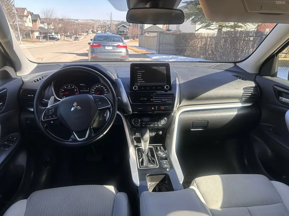 2022 Mitsubishi Eclipse Cross - Image 3 of 10
