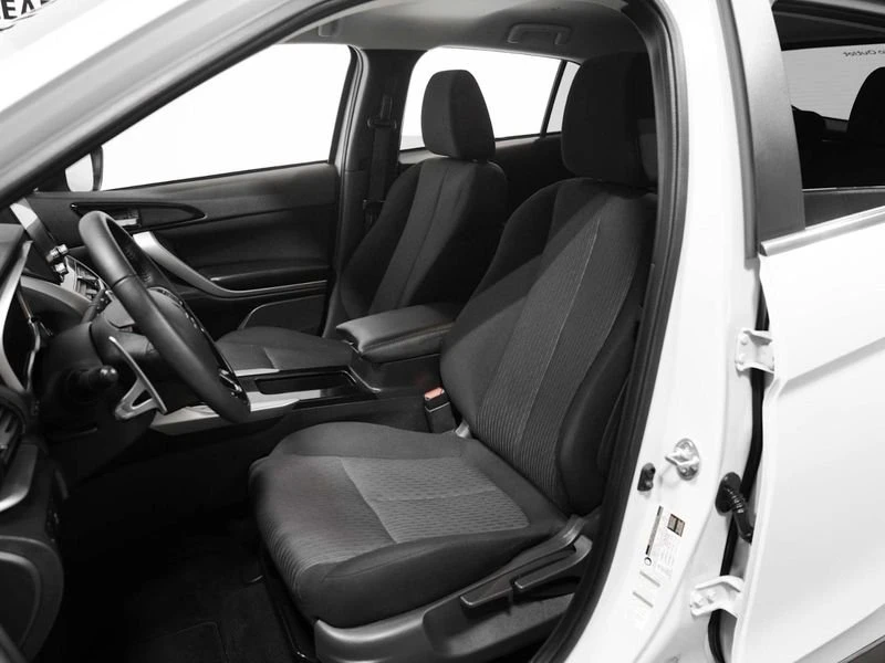 2022 Mitsubishi Eclipse Cross - Image 7 of 20