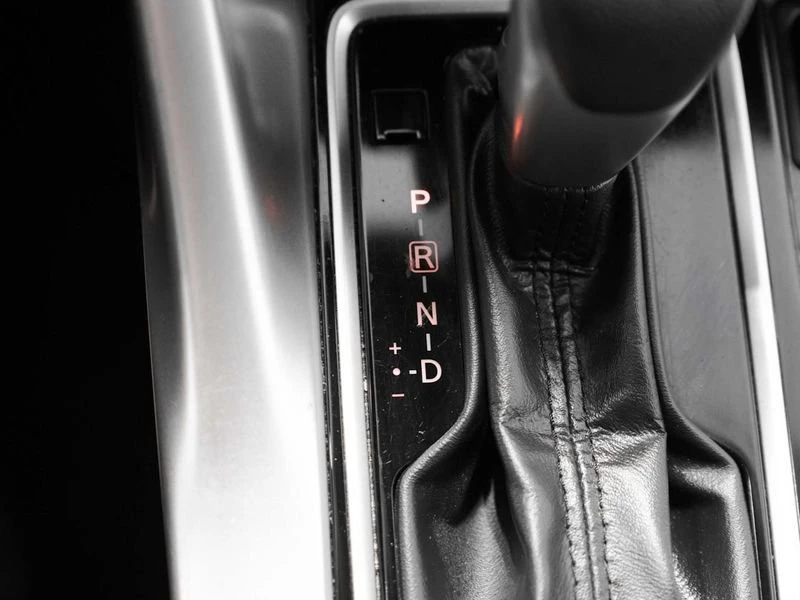 2022 Mitsubishi Eclipse Cross - Image 14 of 20