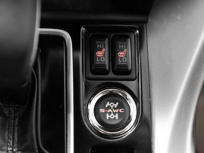 2022 Mitsubishi Eclipse Cross - Image 13 of 20