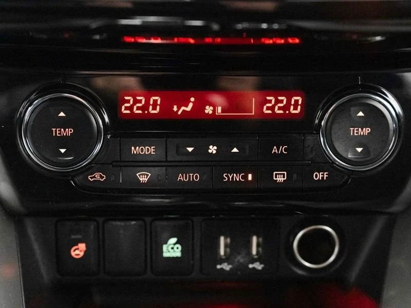 2022 Mitsubishi Eclipse Cross - Image 10 of 20