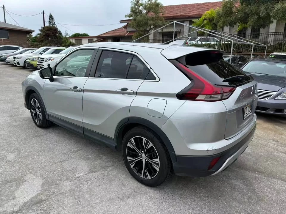 2022 Mitsubishi Eclipse Cross - Image 3 of 13
