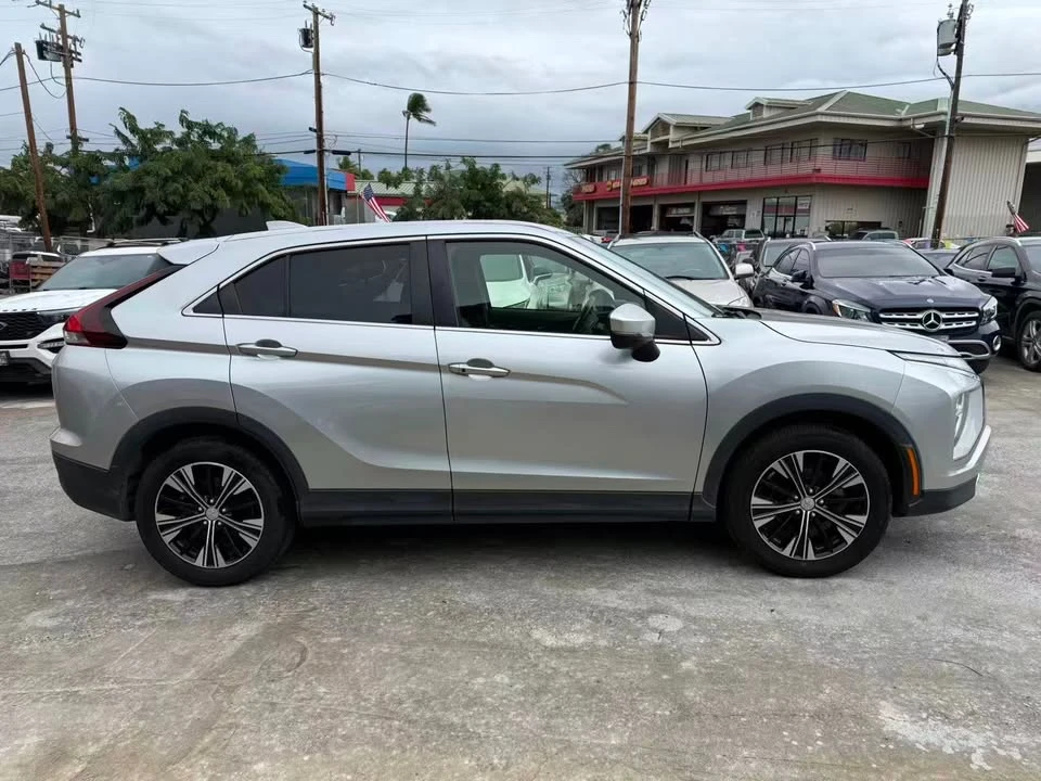 2022 Mitsubishi Eclipse Cross - Image 5 of 13