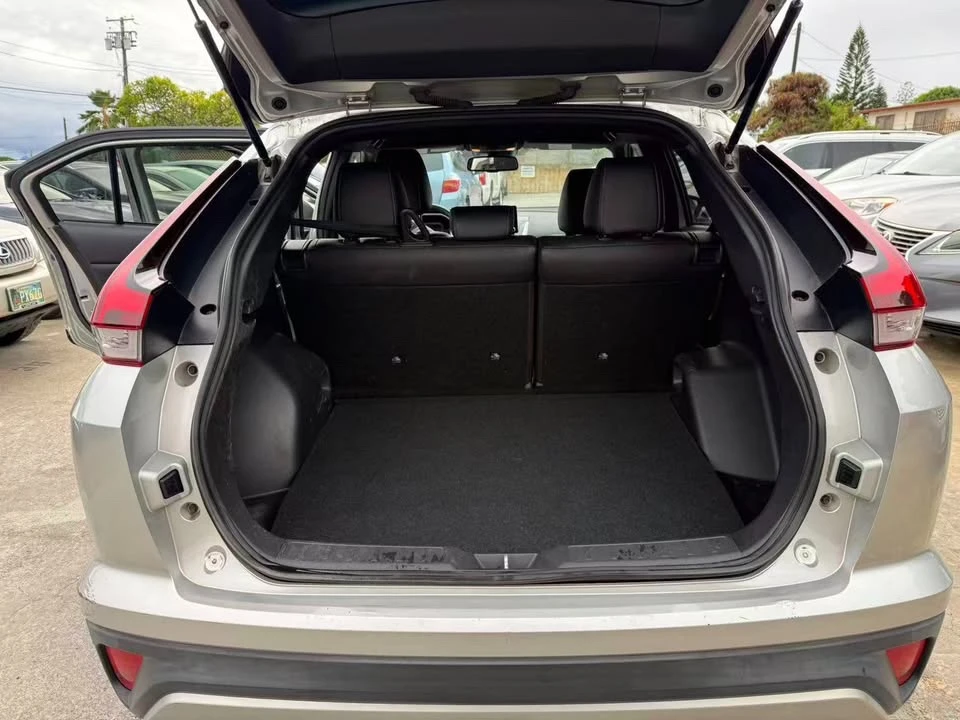 2022 Mitsubishi Eclipse Cross - Image 11 of 13
