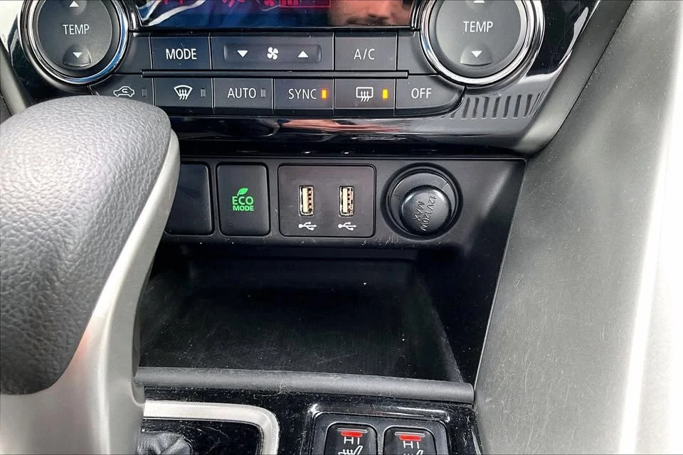 2022 Mitsubishi Eclipse Cross - Image 18 of 20