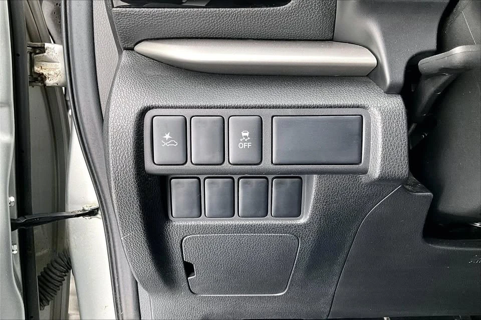 2022 Mitsubishi Eclipse Cross - Image 19 of 20