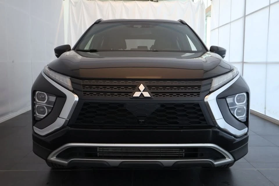 2022 Mitsubishi Eclipse Cross - Image 3 of 20