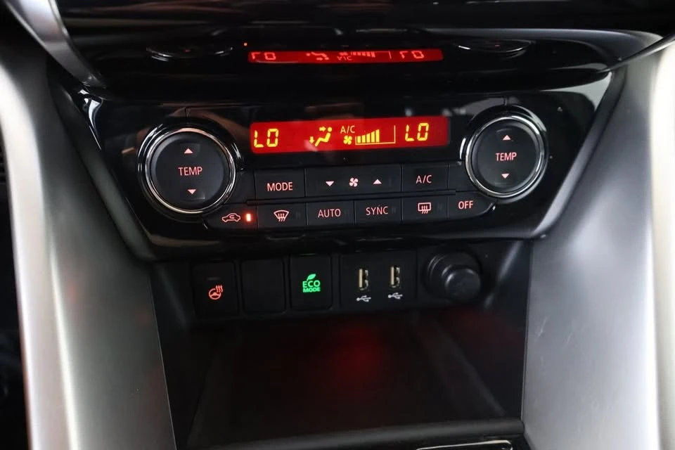 2022 Mitsubishi Eclipse Cross - Image 14 of 20