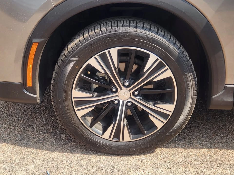 2022 Mitsubishi Eclipse Cross - Image 7 of 20