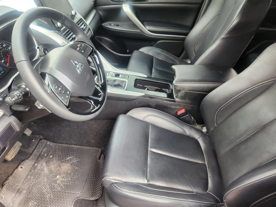 2022 Mitsubishi Eclipse Cross - Image 10 of 20