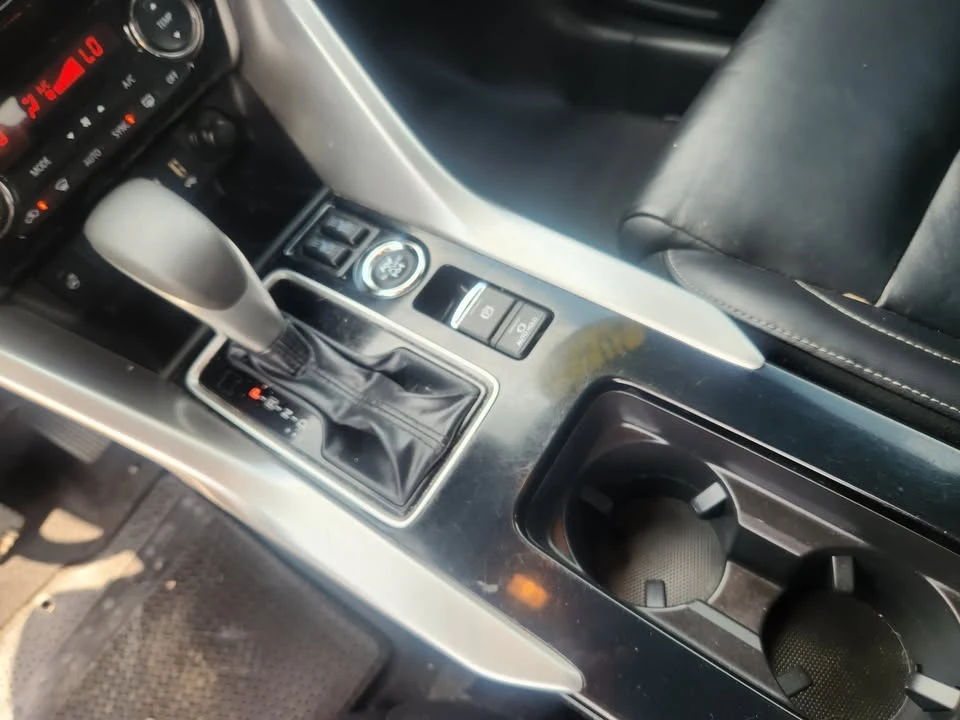 2022 Mitsubishi Eclipse Cross - Image 17 of 20
