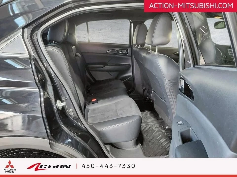 2022 Mitsubishi Eclipse Cross - Image 14 of 20