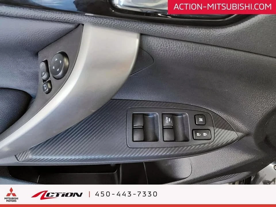 2022 Mitsubishi Eclipse Cross - Image 16 of 20
