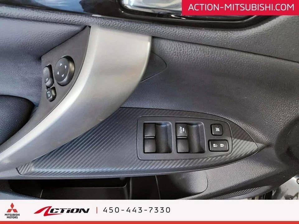 2022 Mitsubishi Eclipse Cross - Image 16 of 20