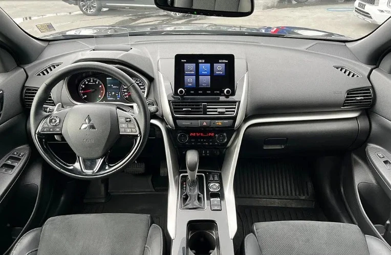 2022 Mitsubishi Eclipse Cross - Image 9 of 16
