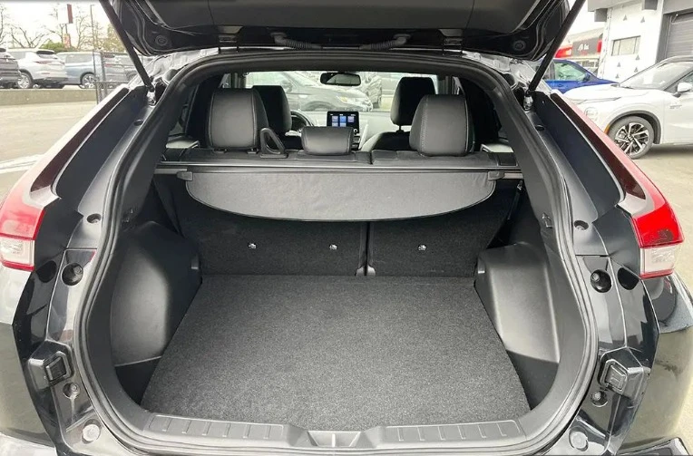 2022 Mitsubishi Eclipse Cross - Image 7 of 16