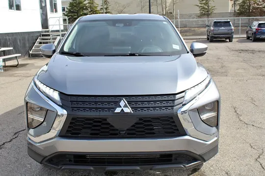 2022 Mitsubishi Eclipse ES S-AWC