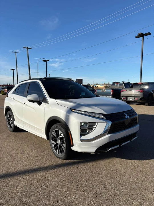 2022 Mitsubishi Eclipse Cross - Image 3 of 5